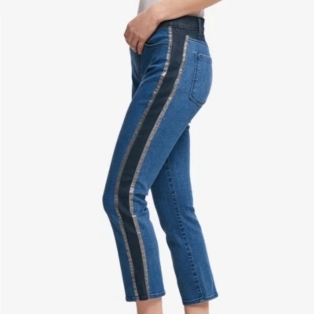 Ankle Jeans with Metallic& Blk Stripe.  NWOT Size 24